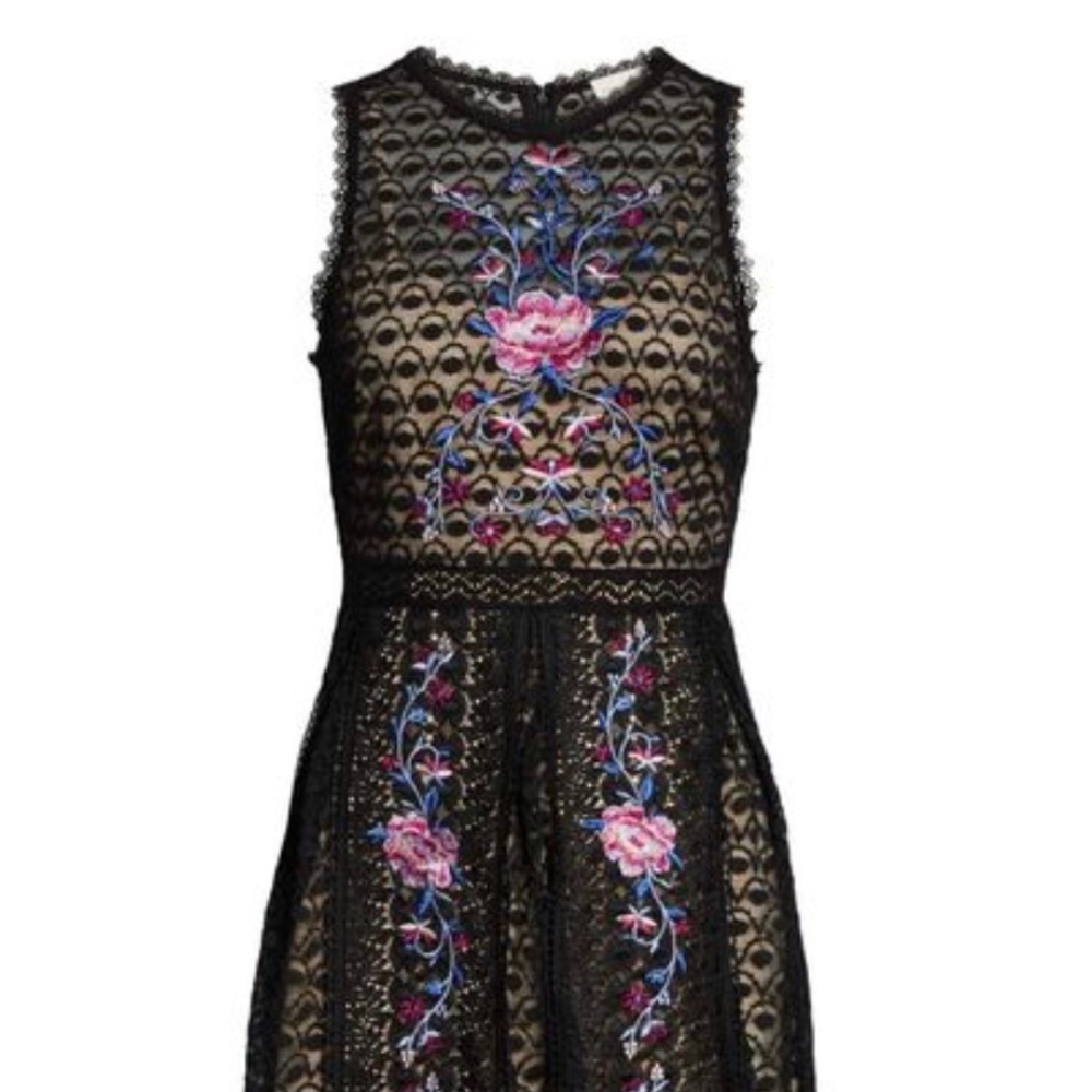 Black Lace Embroidered Floral Print Midi Dress - XS